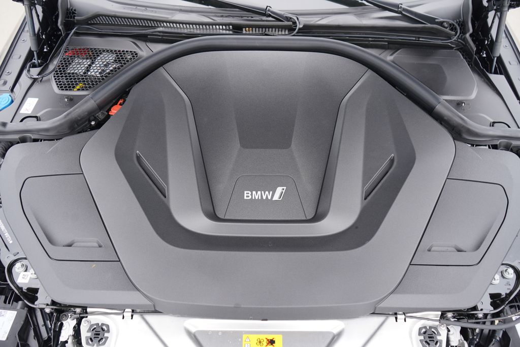 Thumbnail: 2026 BMW i4 - 22