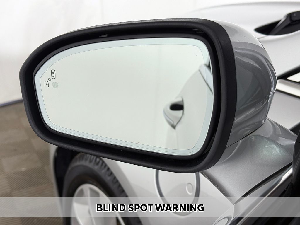 Used 2019 Silver Ford Titanium image 6
