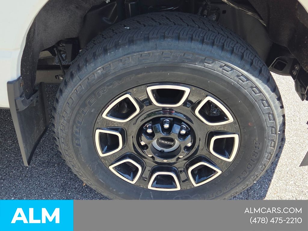 Used 2025 White Ford Platinum image 19