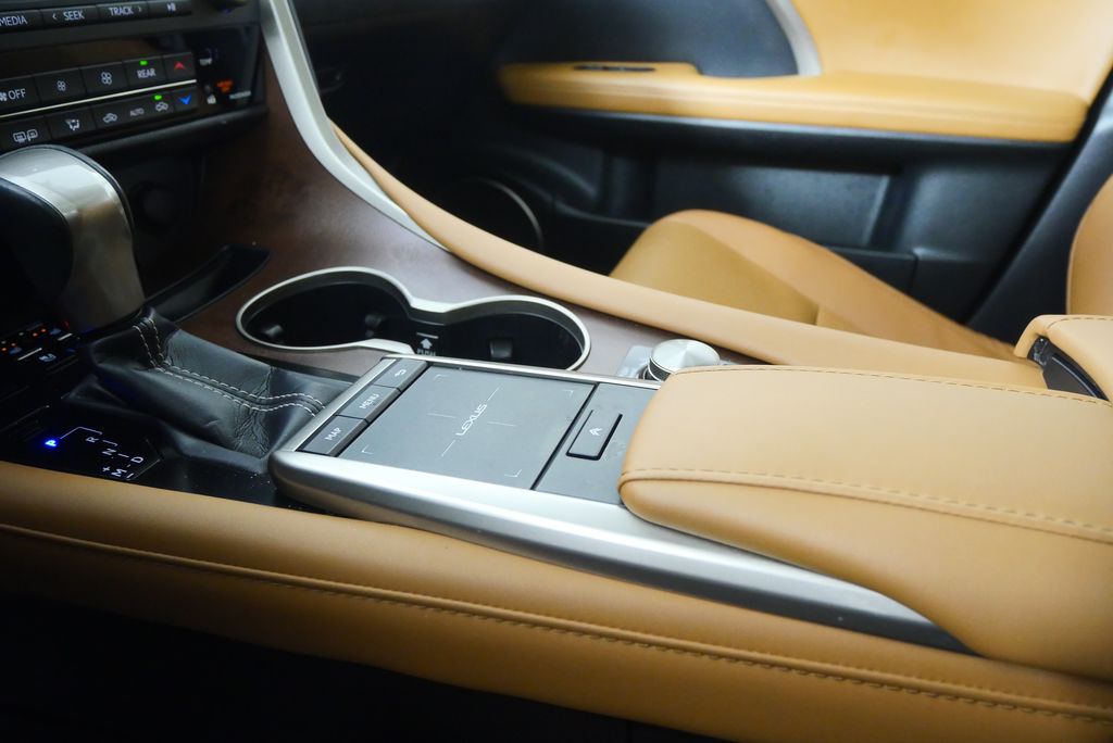 Thumbnail: 2022 Lexus RX - 26