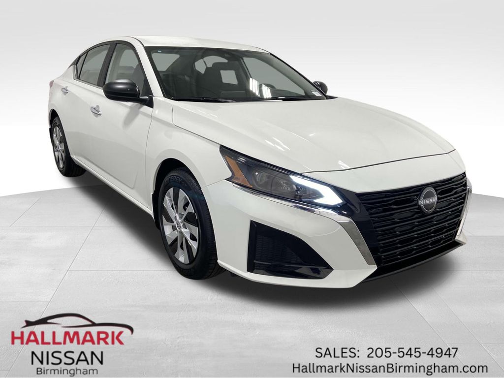 2025 Nissan Altima