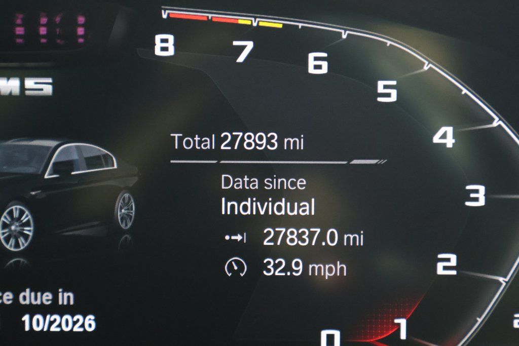 Thumbnail: 2023 BMW M5 - 17