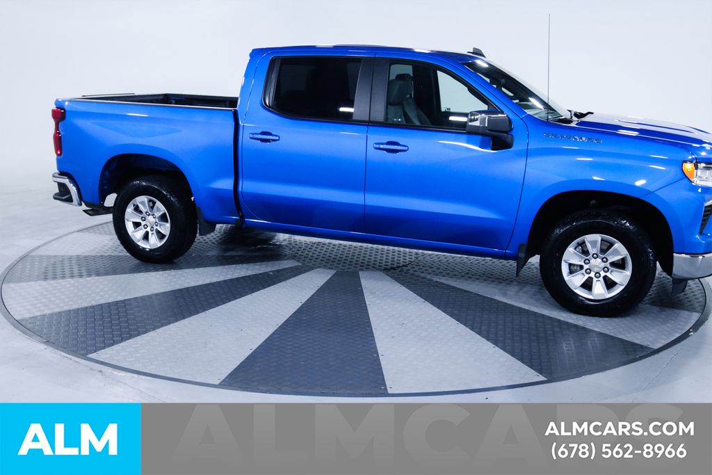 Used 2025 Blue Chevrolet LT image 13
