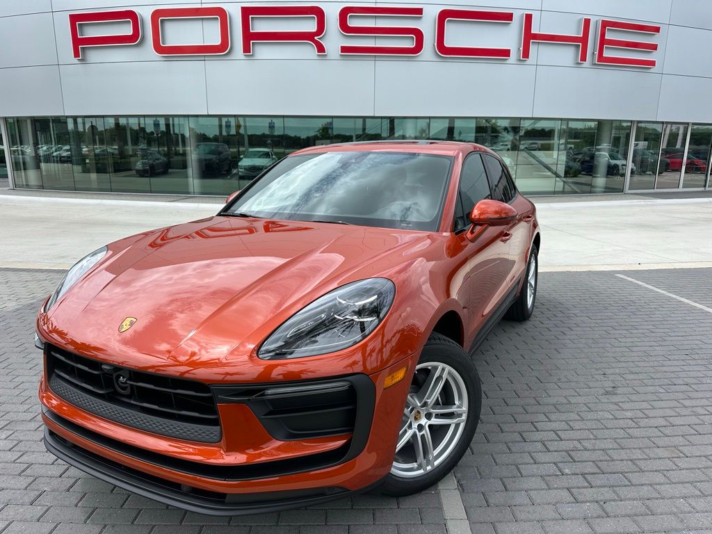 Thumbnail: 2025 Porsche Macan - 1