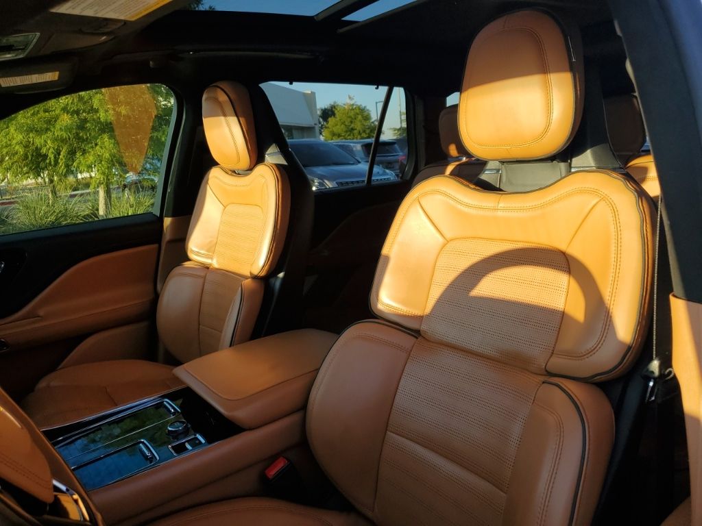 Used Car 2020 Lincoln Aviator  Black Label For Sale Under $35,000 In Austin, Texas