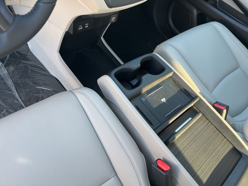 Thumbnail: 2026 Honda Odyssey - 12