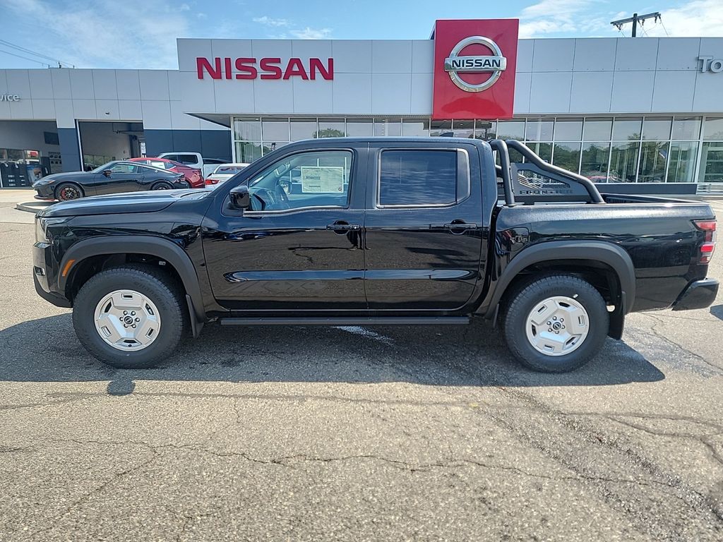 2024 Nissan Frontier SV 2