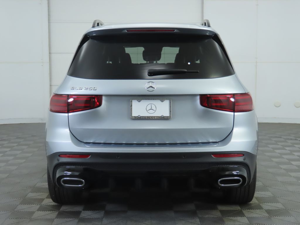 Thumbnail: 2026 Mercedes-Benz GLB - 6