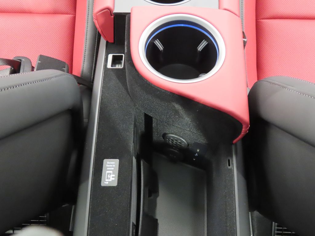 Thumbnail: 2026 Porsche Taycan - 31