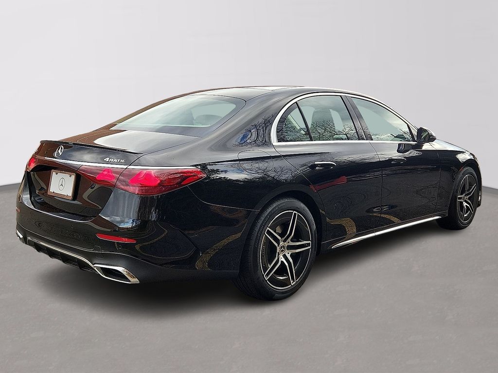 Thumbnail: 2026 Mercedes-Benz E-Class - 3