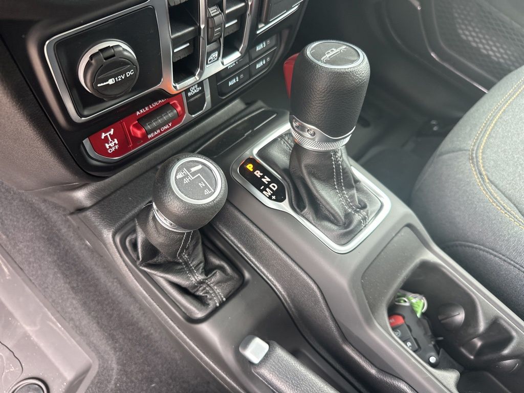 2025 Jeep Gladiator Willys photo 23