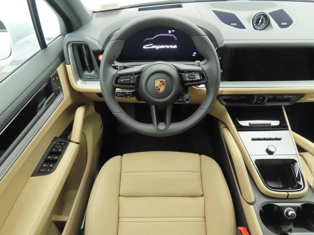 Thumbnail: 2025 Porsche Cayenne - 13