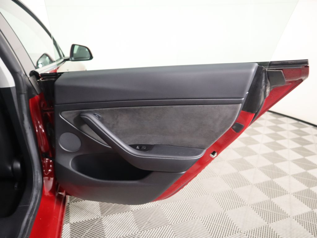 Thumbnail: 2021 Tesla Model 3 - 27
