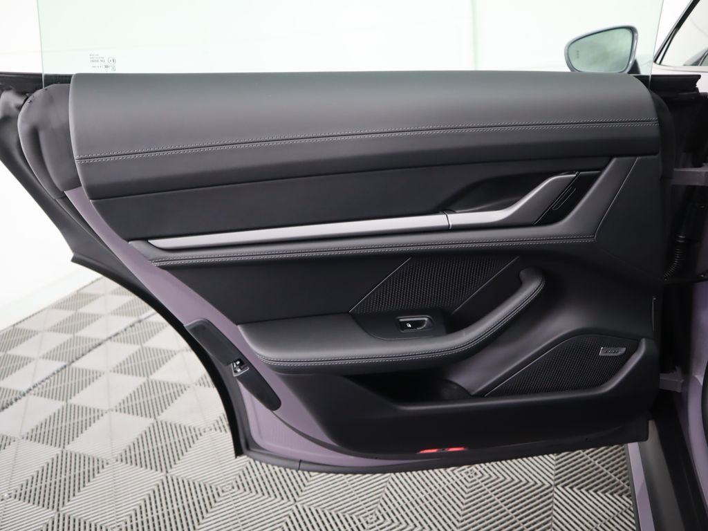 Thumbnail: 2025 Porsche Taycan - 29