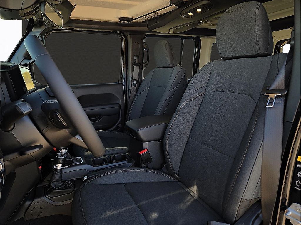 New 2026 Jeep Wrangler For Sale in Farmington, AR