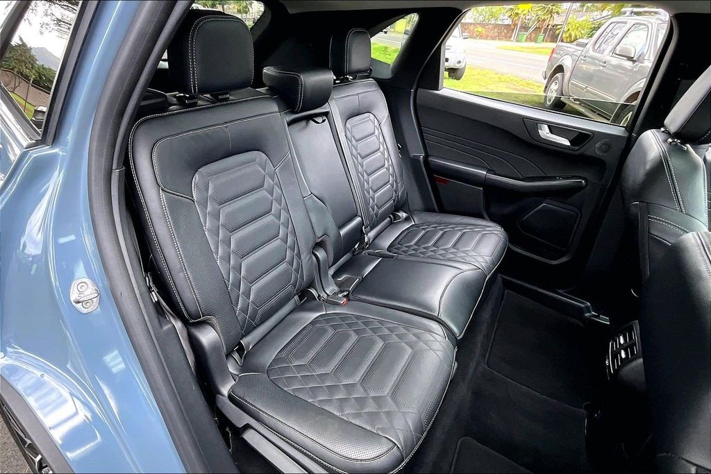 Used 2024 Blue Ford Base image 29