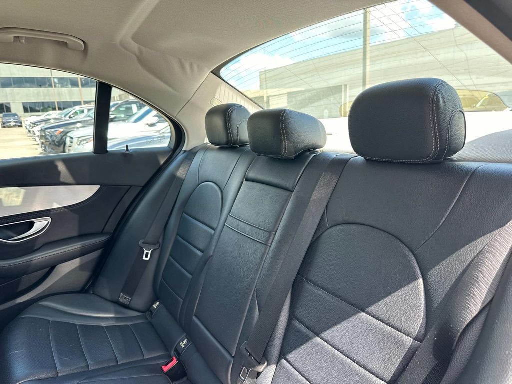 Thumbnail: 2015 Mercedes-Benz C-Class - 30