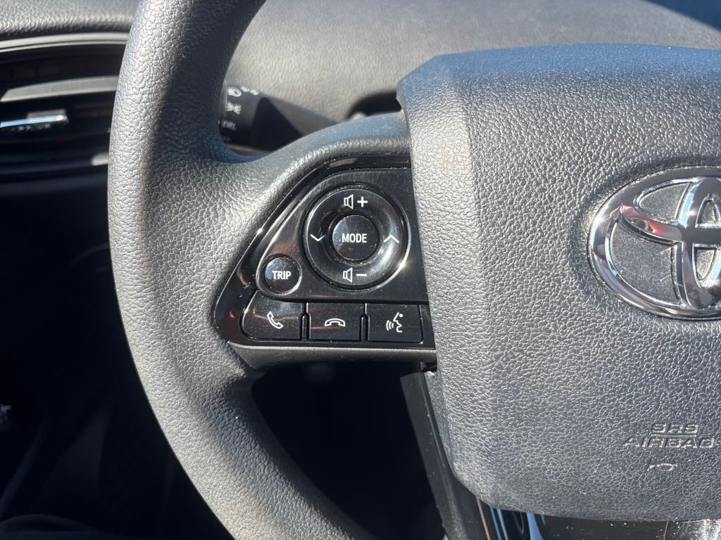 2022 Magnetic Gray Metallic Toyota Prius L FWD Hatchback