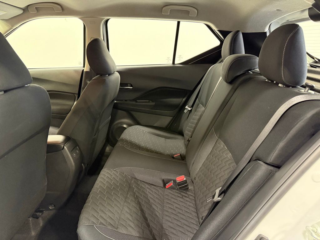2022 Nissan Kicks SV 22