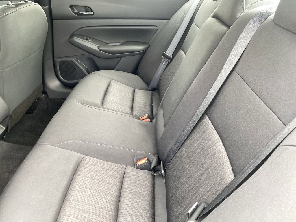 2025 Nissan Altima S - Photo 15