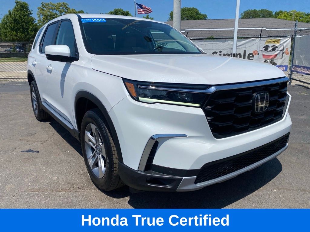 Platinum White 2023 Honda Pilot SUV / Crossover All-Wheel Drive Automatic