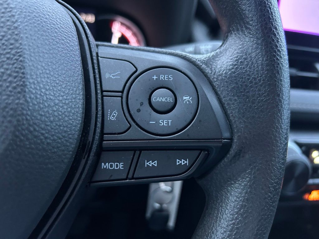 Thumbnail: 2024 Toyota RAV4 - 18