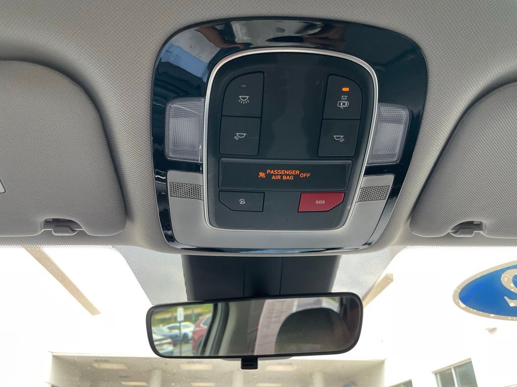 Thumbnail: 2022 Hyundai Santa Fe - 16