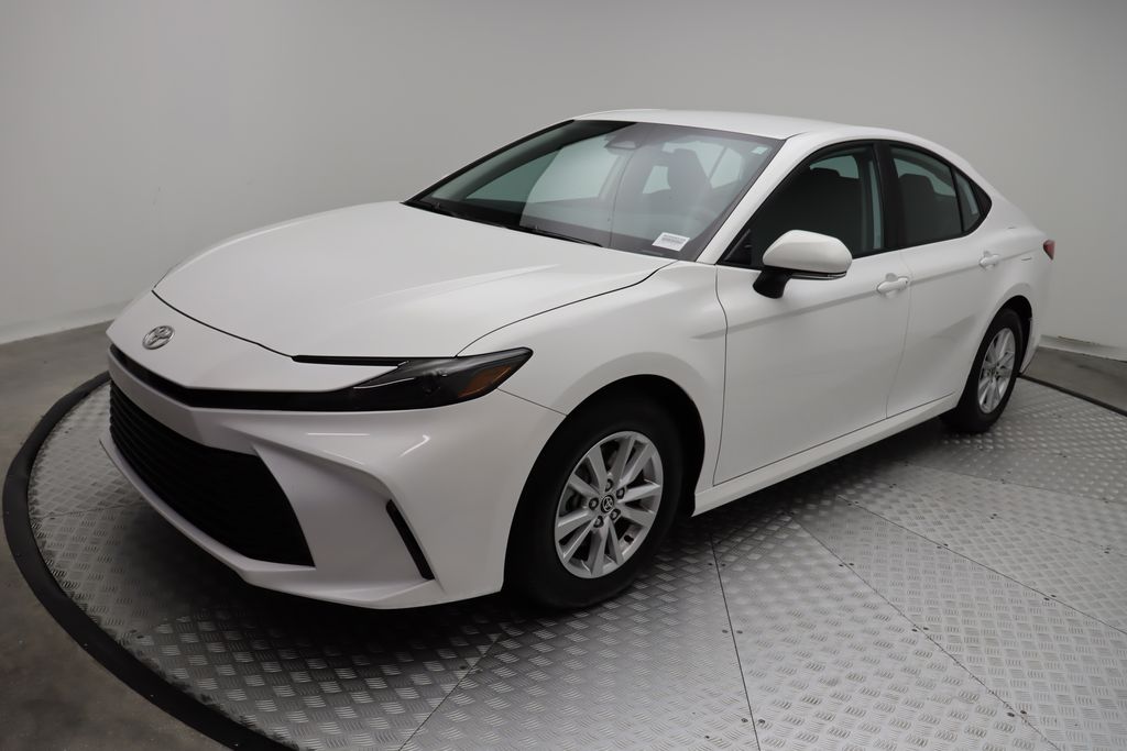 2025 Toyota Camry LE Hero Image