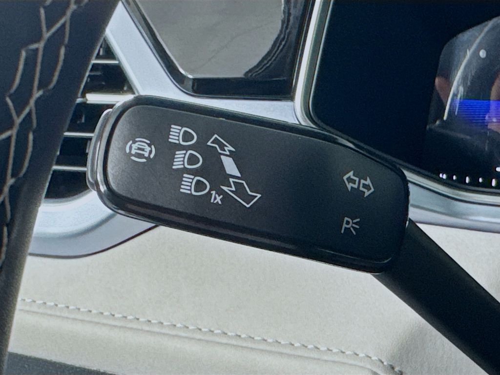 Used Car 2025 Volkswagen Taos  1.5t Se For Sale Under $25,000 In Austin, Texas