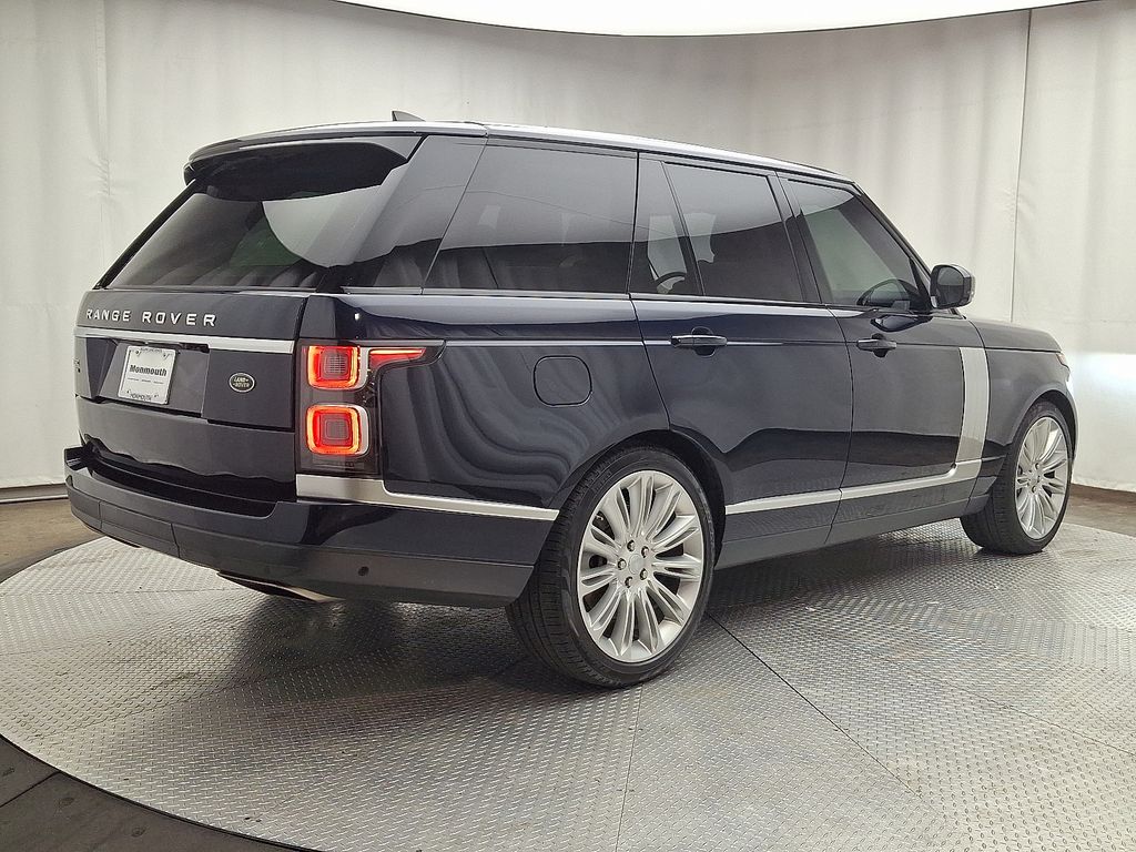 Thumbnail: 2022 Land Rover Range Rover - 4