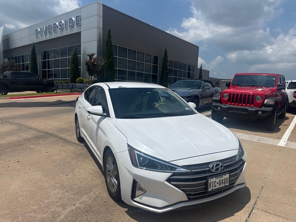 Quartz White Pearl 2020 Hyundai Elantra Sedan Front-Wheel Drive Continuously Variable Transmission