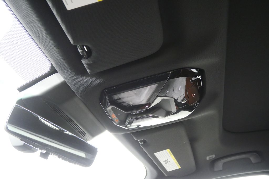 Thumbnail: 2026 BMW 7 Series - 22