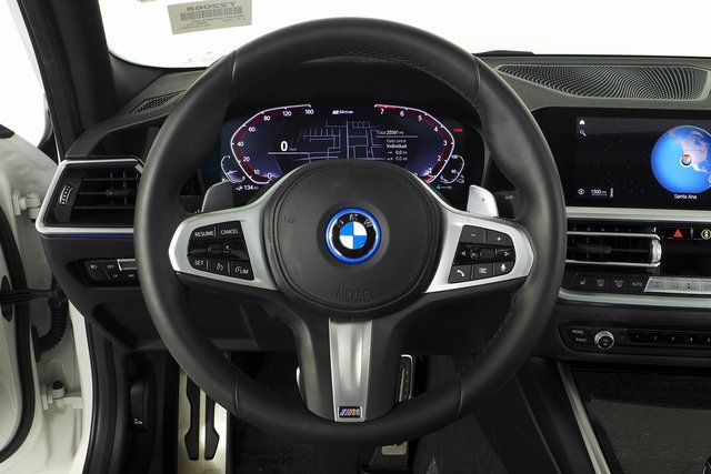 2022 BMW 3 Series 330e iPerformance 27