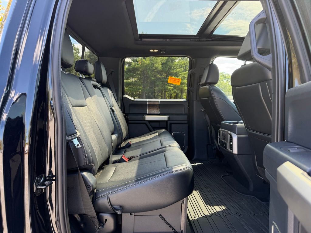 2022 Ford F-350 Super Duty LARIAT