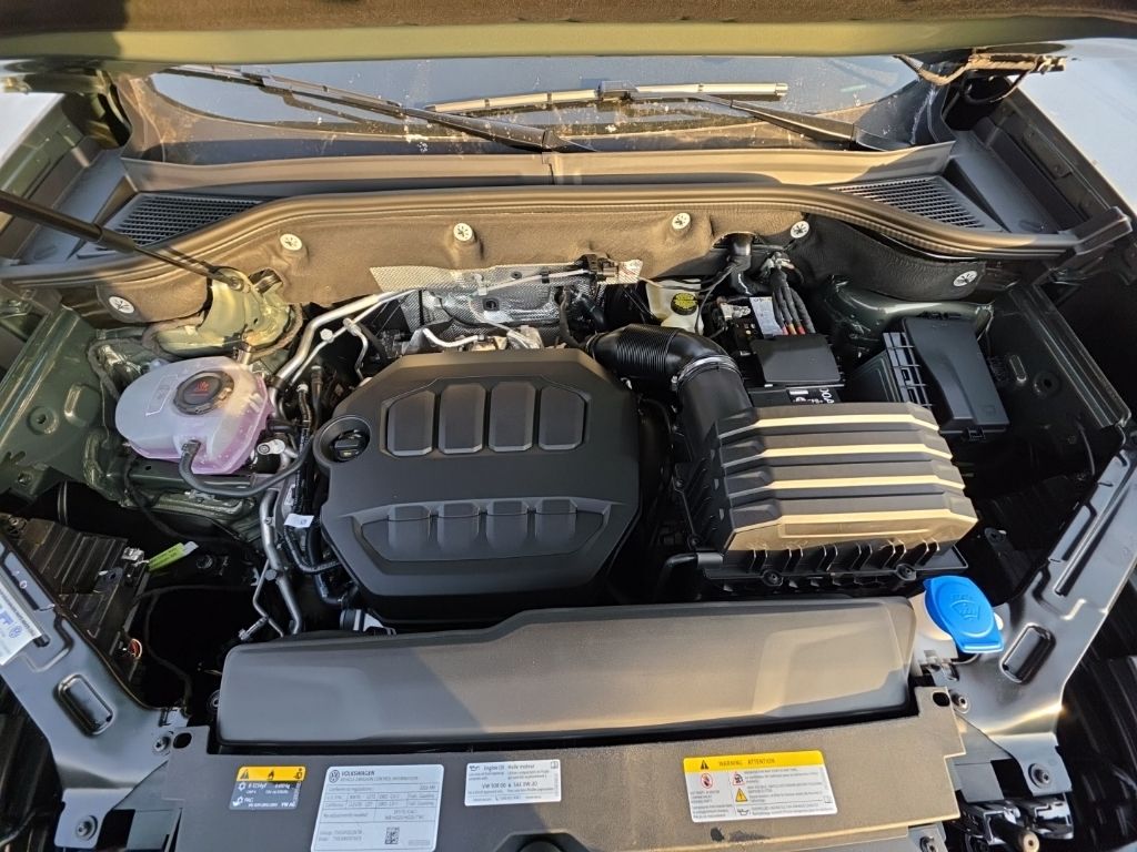 2026 Volkswagen Atlas 2.0T Peak Edition Green at Sutliff Volkswagen