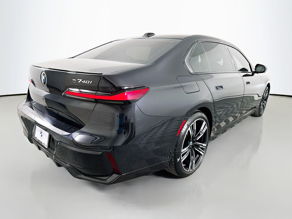 Thumbnail: 2023 BMW 7 Series - 5