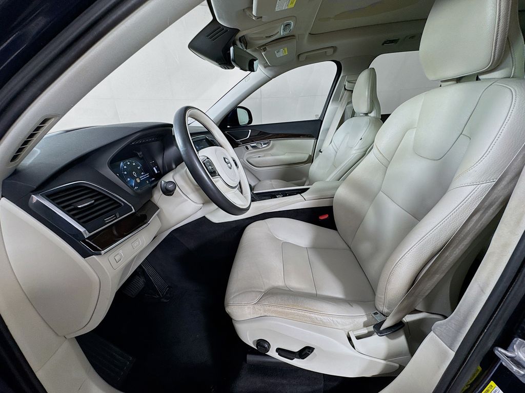 Used Car 2019 Volvo Xc90  T5 Momentum For Sale Under $20,000 In Austin, Texas