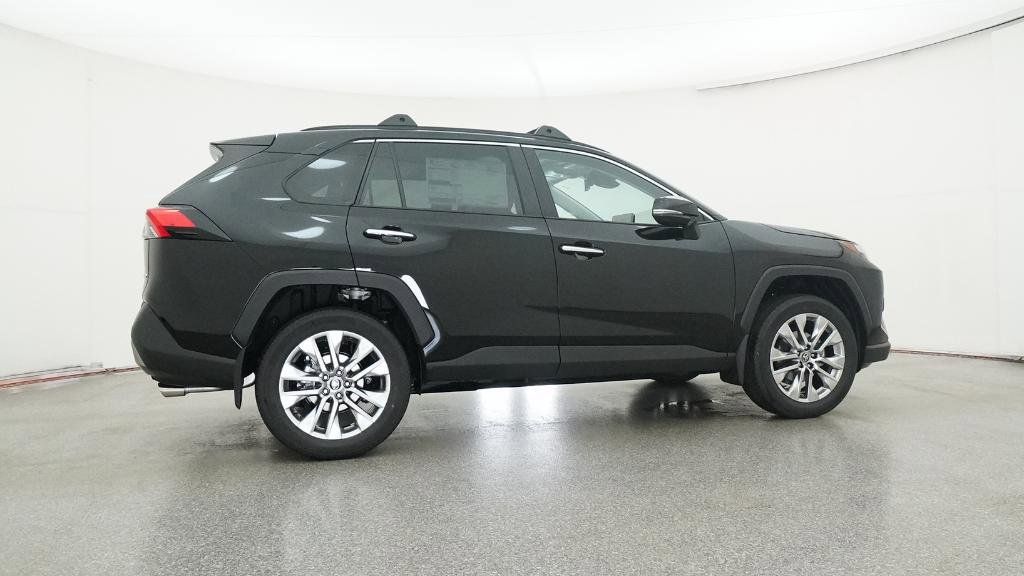 Thumbnail: 2025 Toyota RAV4 - 14