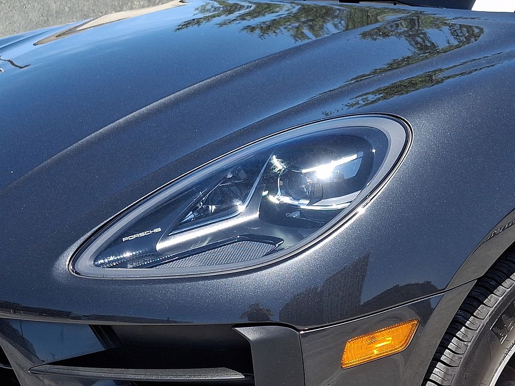 Thumbnail: 2019 Porsche Macan - 12