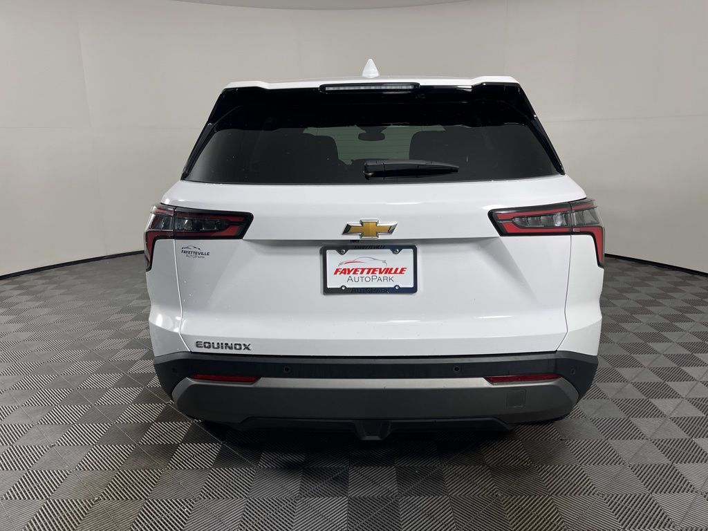 Thumbnail: 2025 Chevrolet Equinox - 9