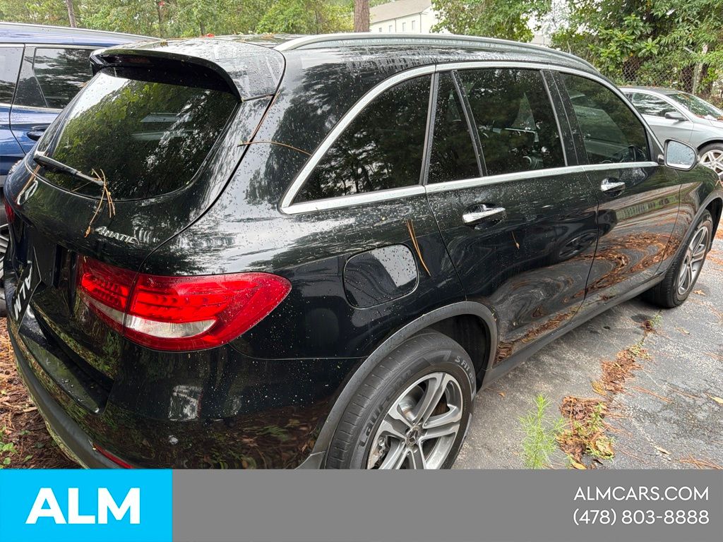 Used 2018  Mercedes-Benz GLC 300 image 4