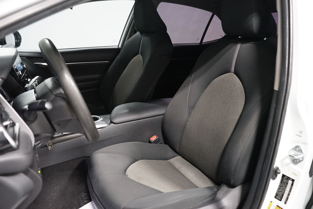 Thumbnail: 2021 Toyota Camry - 23