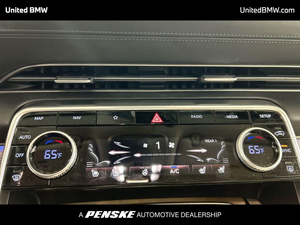 Thumbnail: 2021 Genesis GV80 - 19