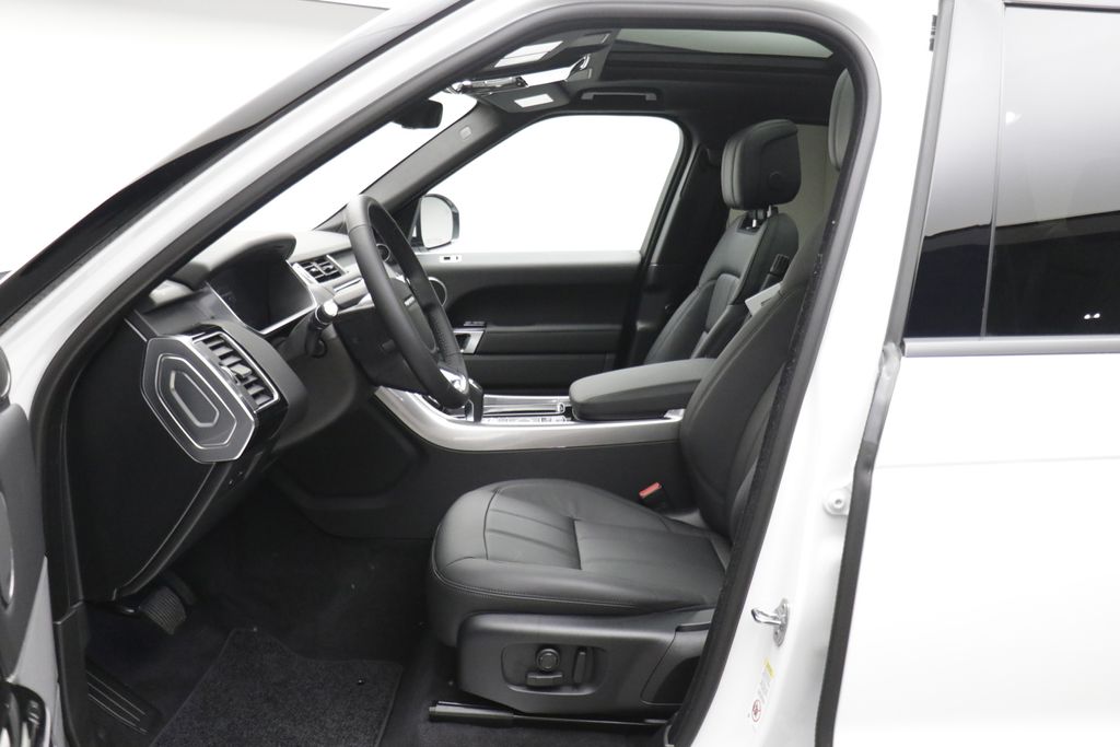 Thumbnail: 2020 Land Rover Range Rover Sport - 18