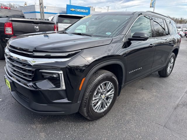 Black Metallic 2025 Chevrolet Traverse LT AWD SUV / Crossover Four-Wheel Drive 8-Speed Automatic