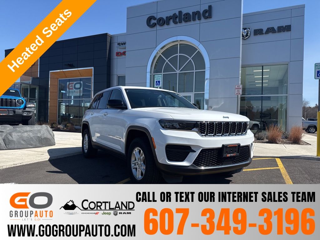Bright White Clearcoat 2023 Jeep Grand Cherokee SUV / Crossover Four-Wheel Drive 8-Speed Automatic