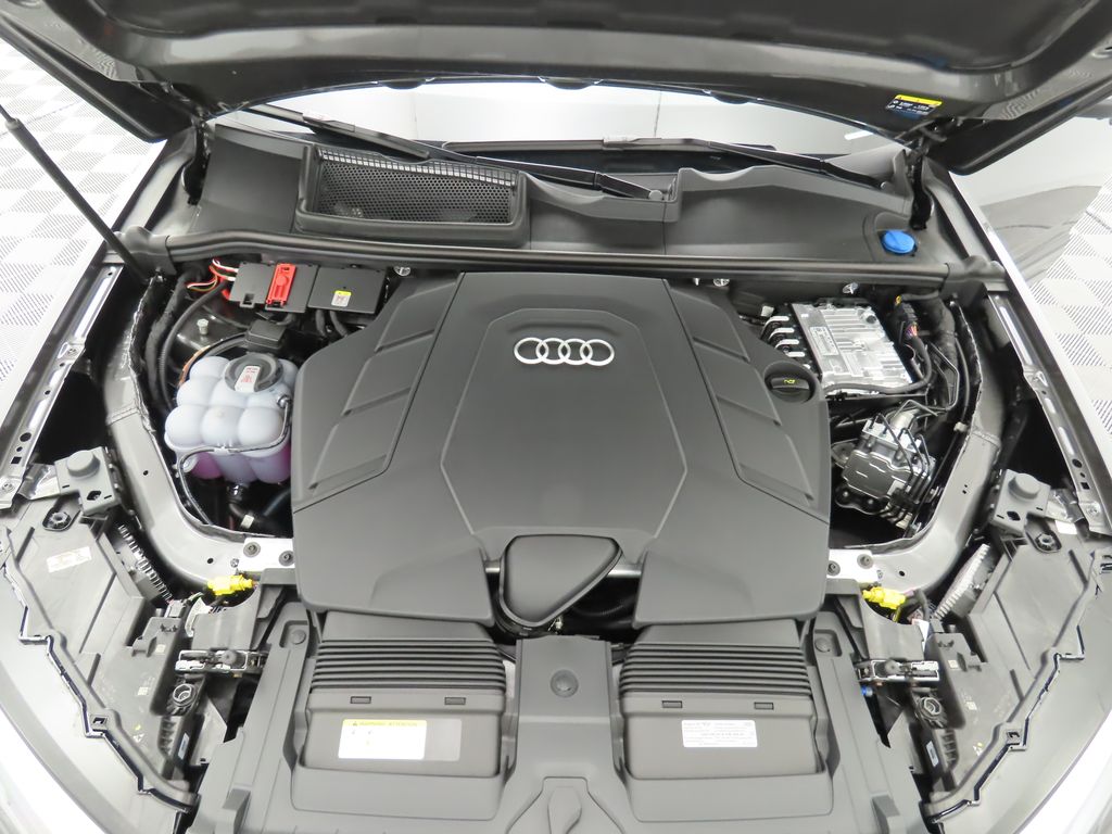 2025 Audi Q7  31