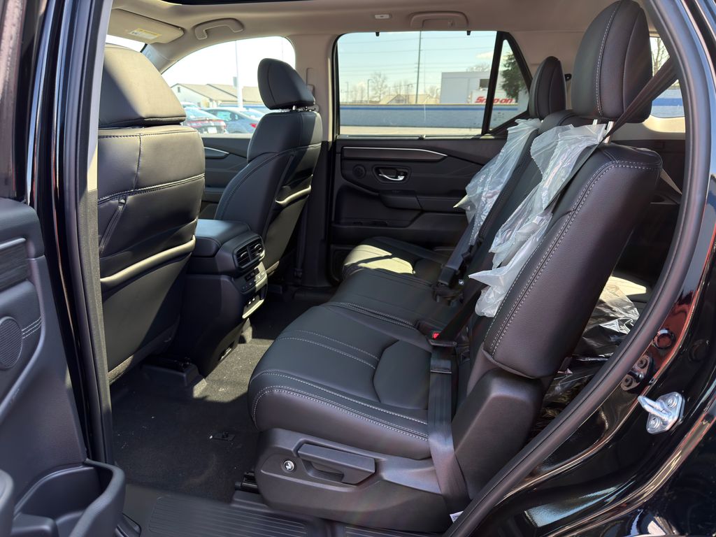 Thumbnail: 2026 Honda Pilot - 20