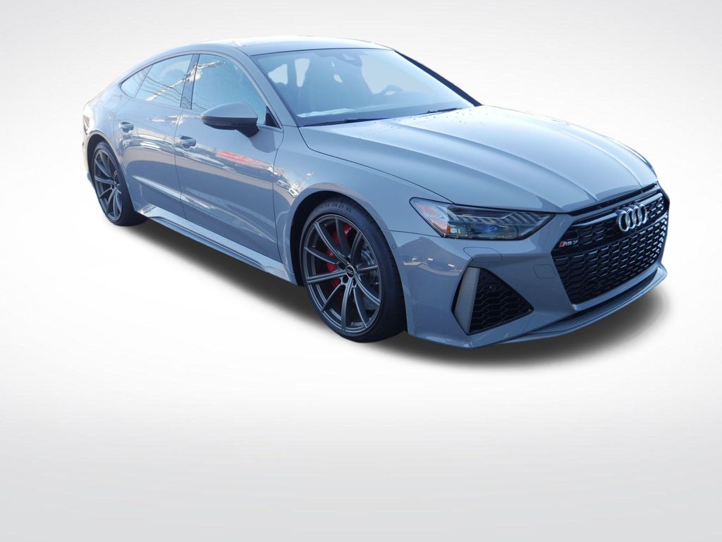 Thumbnail: 2026 Audi RS 7 - 6