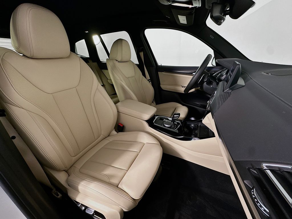 Thumbnail: 2022 BMW X3 - 29